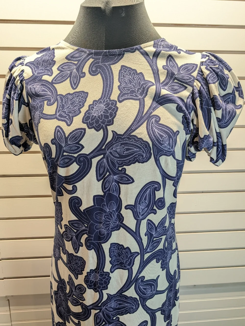 Boden Puff Sleeve Blue Floral Jersey Midi Dress Size 8R EUC - Picture 7 of 12